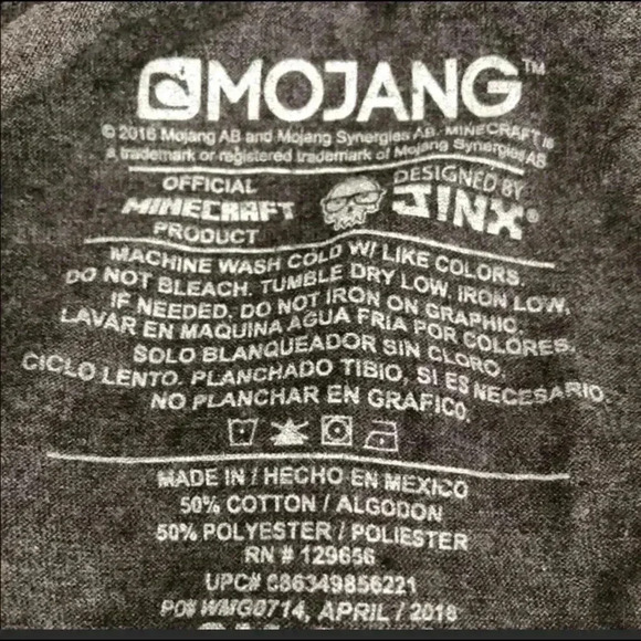 💥🆕Kids Grey Minecraft Short Sleeve Tee🆕 - Picture 3 of 5